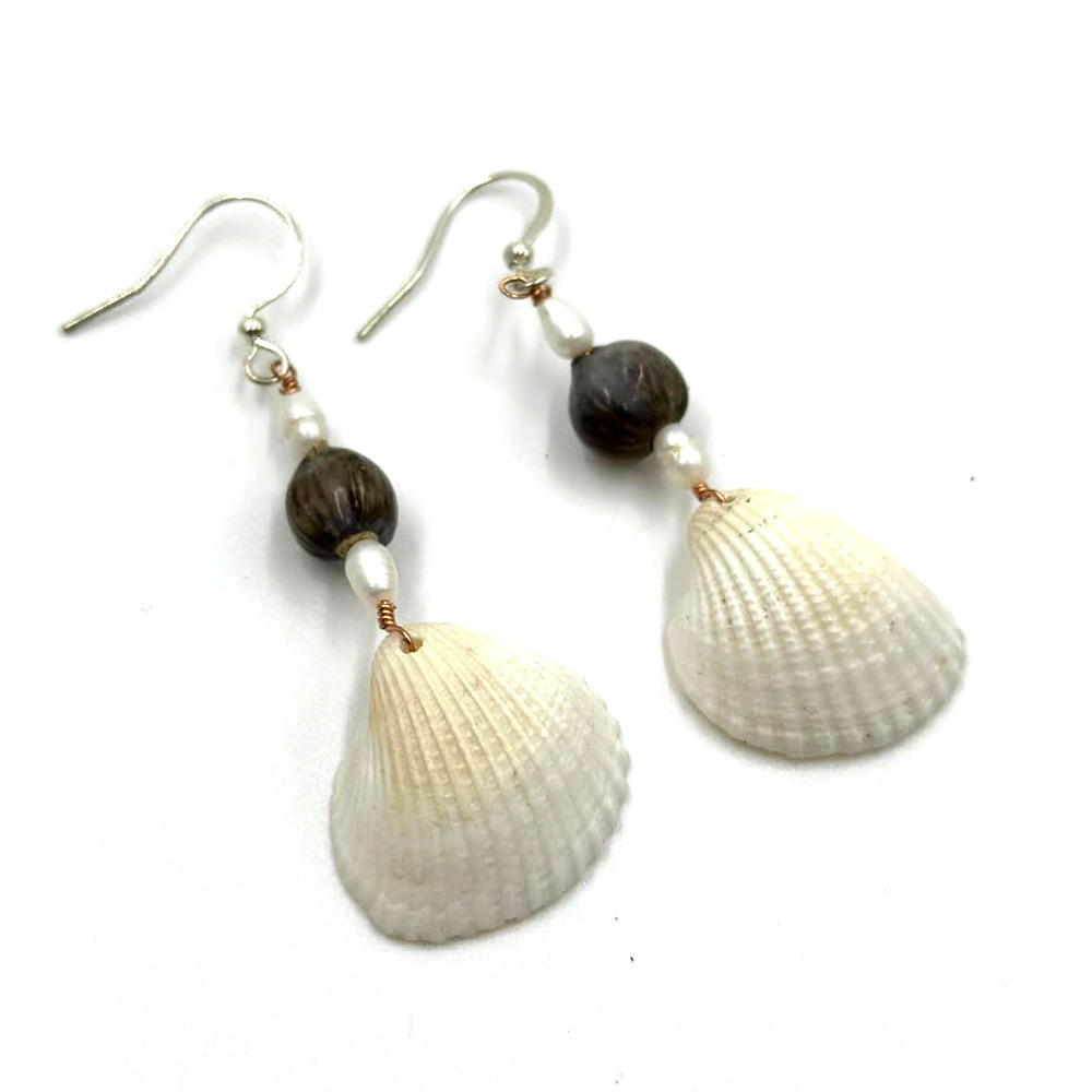 Hawaii Made Pearl Shell Earrings